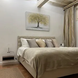 Apartment Unique And Antique